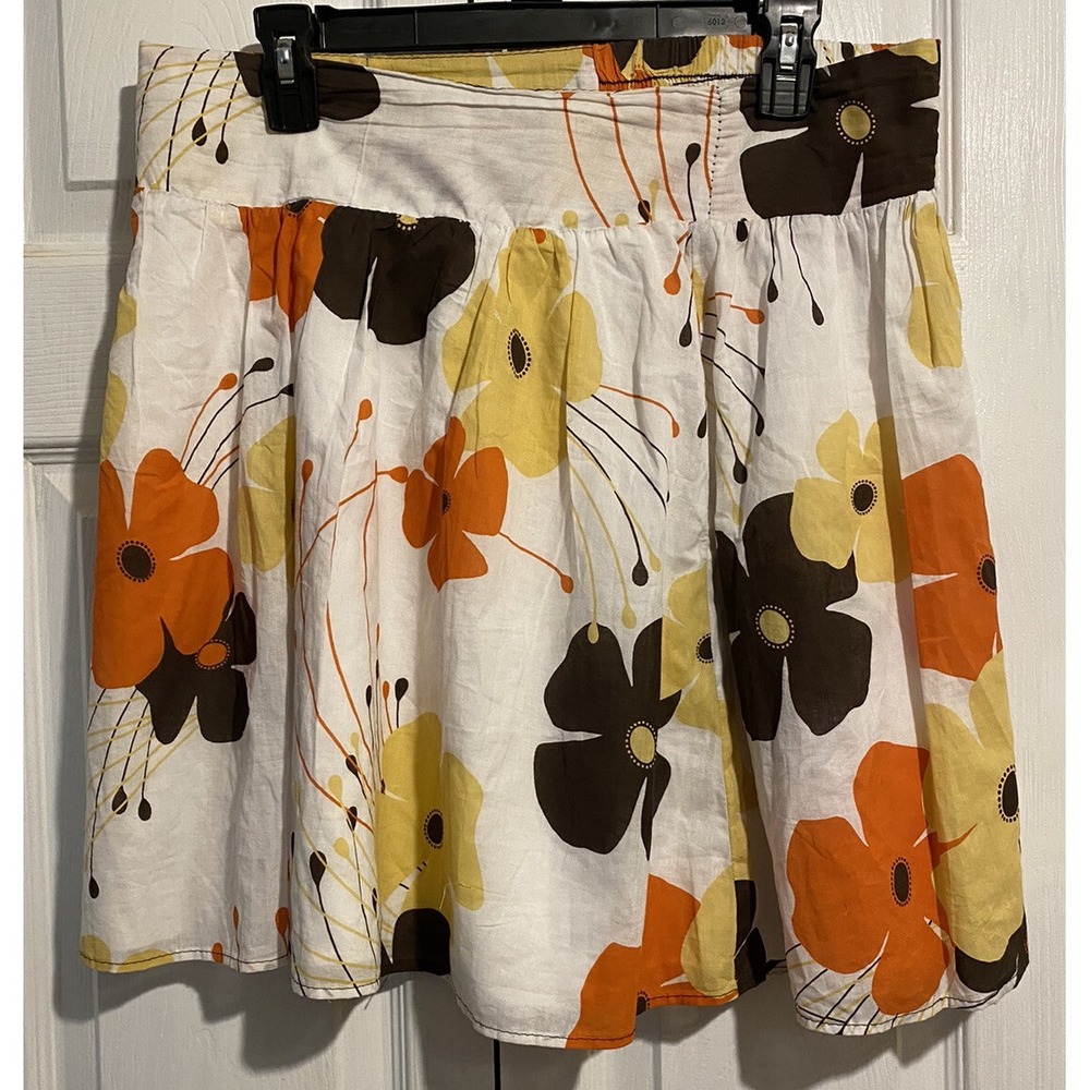 Rainbow floral skirt size M white brown yellow floral - Picture 4 of 6